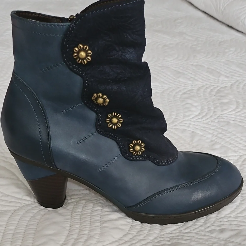 L'Artiste Belgrade Navy Ankle Boots with Gold Accents Sz 38 - Picture 4 of 4